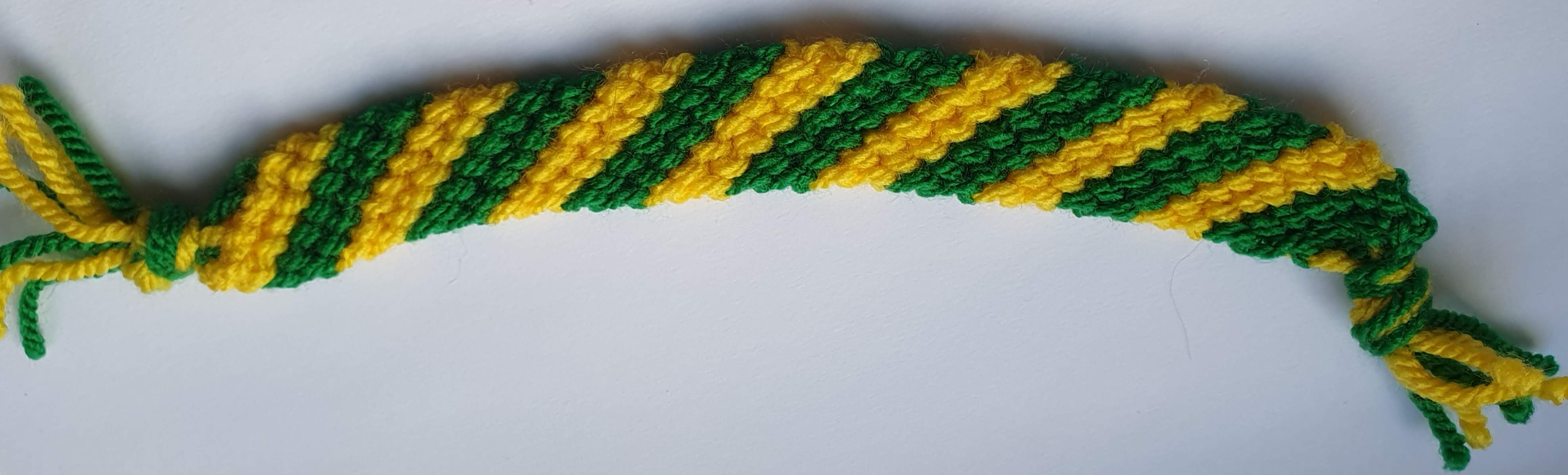 Diagonal stripes in two colours